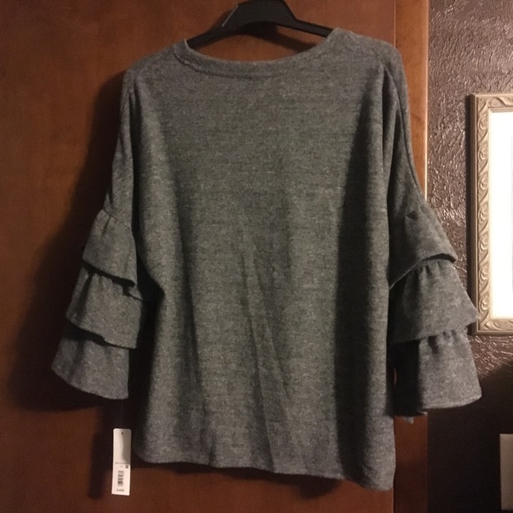 Massini Sweaters - Massini top